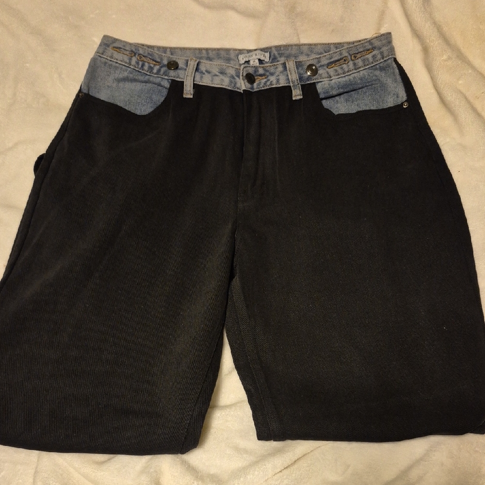 Moon River Black and Blue Straight Leg Jeans